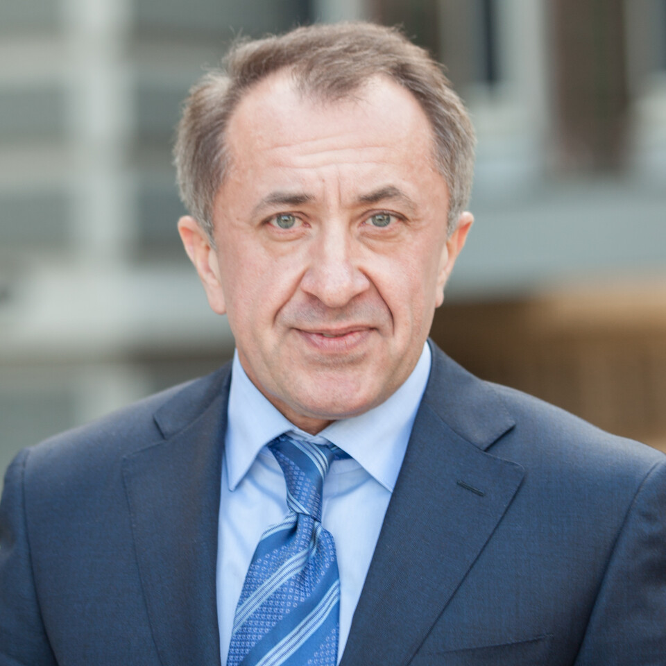 Голова комітету