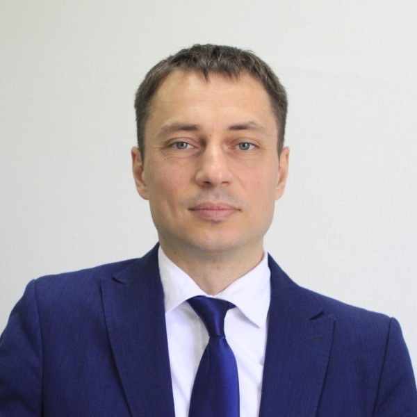 Голова комітету