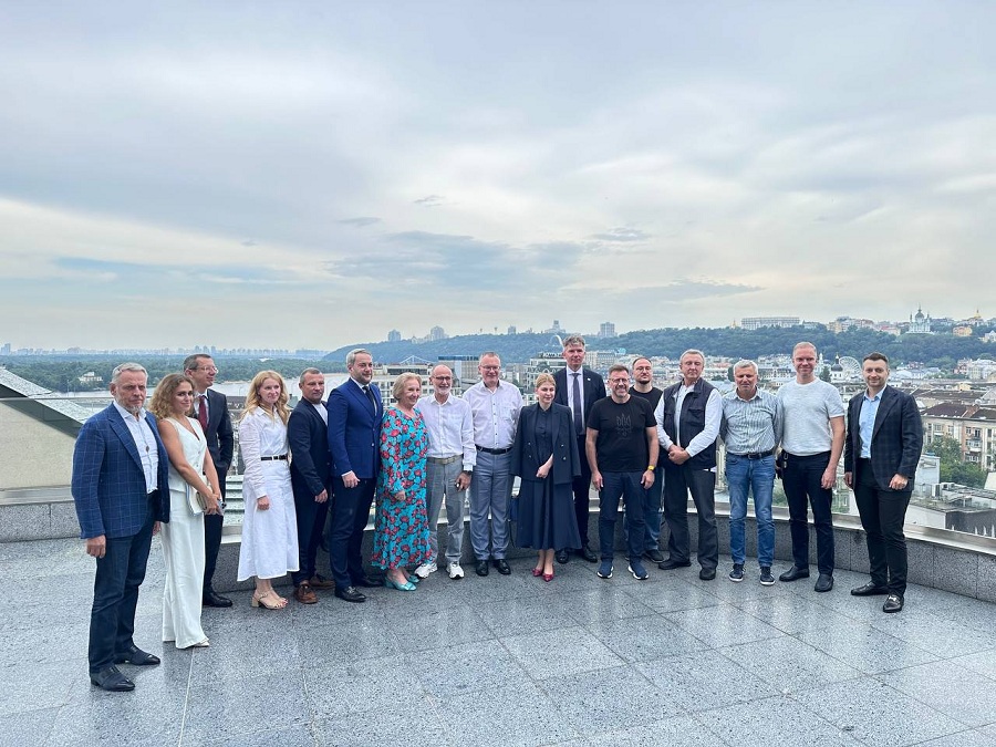 451683350 1062777941996828