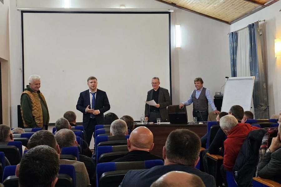 46433 7951793 91305 n