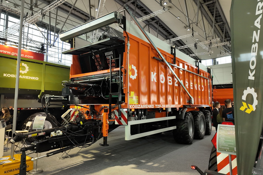 Завод Кобзаренка на найбільшій  у світі виставці сільськогосподарських технологій — Agritechnica